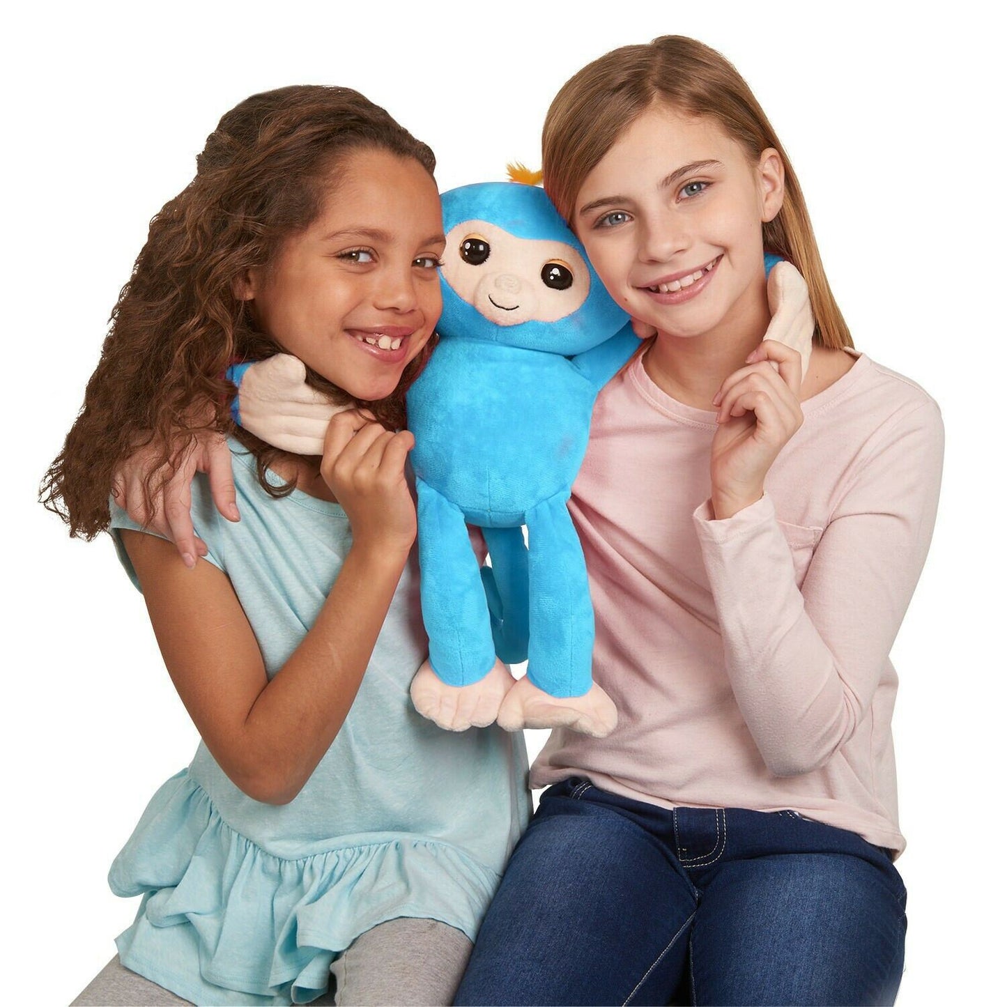 Fingerlings HUGS BORIS (Blue) Advanced Interactive Plush Baby Monkey Pet WowWee